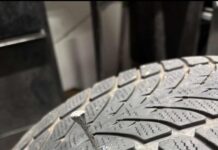 Mehrere Fahrzeugreifen durch Hufnägel beschädigt – Zeugen gesucht!