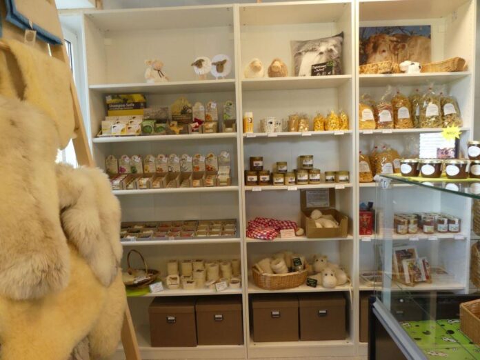 Blick-in-den-Hofladen