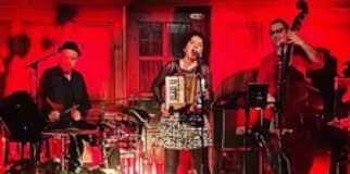 PONY & KLEID | Süßer die Glocke nie klingelt…