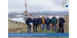 Landrat Leßmeister besucht die Baustelle der ADAC Luftrettungsstation Dörnbach!