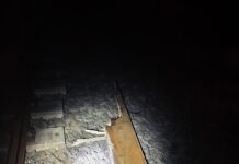 Zeugenaufruf – Unbekannte legen Bretter auf die Gleise