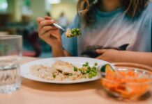 Von 1 bis 18: Chance auf warmes Essen zum Null-Tarif für alle 15.810 Kinder und Jugendlichen in Kaiserslautern