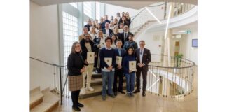 Neue Staatsbürger begrüßt