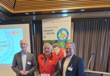 Ehrung von Andreas Schmitt für 25 Jahre ehrenamtliches Engagement beim ACE