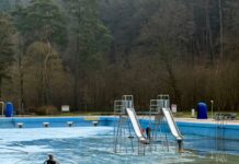 Säuberungs- und Sanierungsmaßnahmen in den Freibädern gestartet