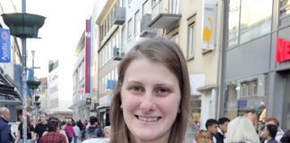 SPD Kaiserslautern Mitte verteilt Nelken zum Weltfrauentag – Ein Zeichen für Gleichberechtigung