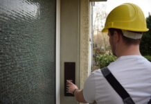 Überhöhte Preise und schlechte Arbeit: Fragwürdige Angebote zur Dach- und Steinreinigung