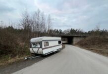Wohnwagen illegal entsorgt – Zeugen gesucht!