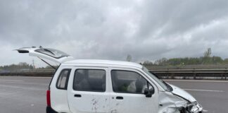 Vollsperrung nach Verkehrsunfall