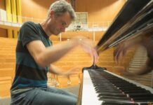 Klangvolle Begegnung“ – Musik zwischen Salon, Kabarett und Klavier mit Georg Lefkidis und Antonietta Jana am 17. Mai an der RPTU