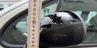 Peugeot im Vorbeifahren gerammt – Zeugen gesucht!