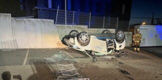 Wegen zu hoher Geschwindigkeit Unfall verursacht