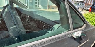 Wer hat den Spiegel abgerissen? – Zeugen gesucht!