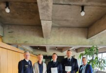 Zwei neue Feuerwehrbeamte auf Lebenszeit ernannt