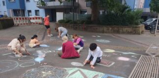 Sommerferienprogramm: „Bau mit uns eine Bar für’s JUZ“