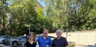 Müll verschwindet unter der Erde