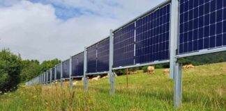 Photovoltaik-Zaun ergänzt Energiekonzept des Hofguts Neumühle