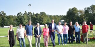 Oberbürgermeisterin Beate Kimmel und Ministerpräsident Alexander Schweitzer besichtigen Unisport-Gelände