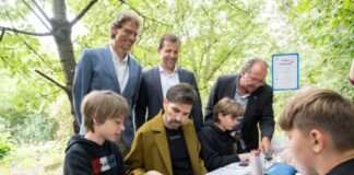 „Hummeln helfen! Rheinland-Pfalz“: JGU versorgt über 400 Schulen im Land mit Hummelforscher-Sets