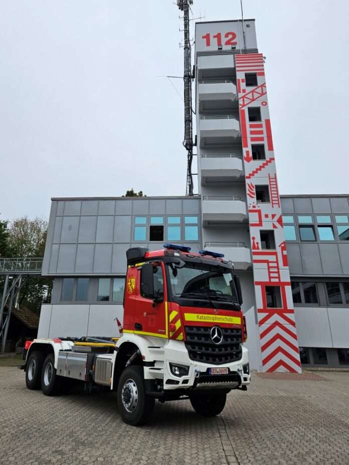 250930_Übergabe Katastrophenschutz-Fahrzeug_2