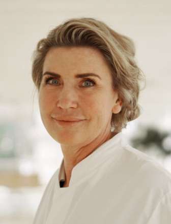 Dr. med. Caroline Dereskewitz