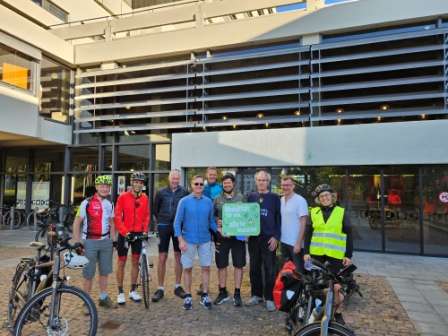 Radtour_HD_Gruppe_Rathaus_KL_250919