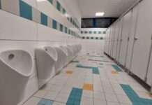 Moderne WC-Anlage im Schulzentrum Süd eröffnet