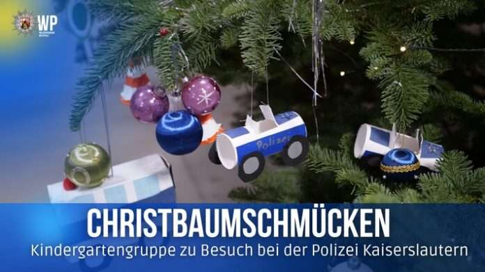 Christbaumschmücken