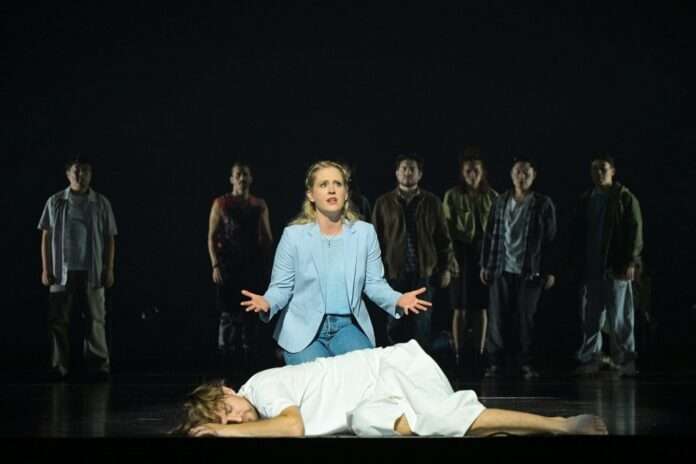 08_JESUS_Valerie Gels_Gunnar Frietsch_Ensemble_Foto Andreas Etter