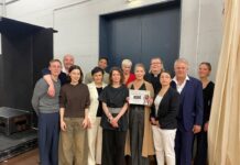 Spendenaktion zur Premiere von „Die Ärztin“ des Schauspielensembles