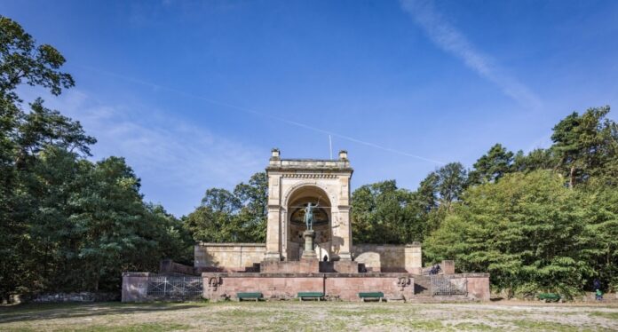 image001.jpg@01DCBABB