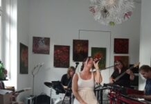 Creative Blues & Roots music, amWebEnd