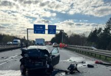 Verkehrsunfall fordert acht Verletzte