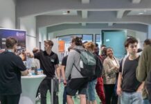 Wo Zukunft beginnt: Messe FiKoM 2026 der Hochschule Kaiserslautern bringt Wirtschaft und Hochschule zusammen