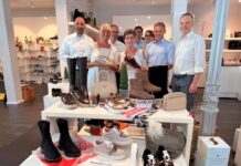 Tradition, Qualität und Zukunftssicherung: Landrat Leßmeister besucht Schuhhaus Pletsch in Landstuhl