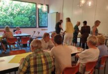 32 Gäste beim Mitbring-Brunch: Die Betzestubb bringt den Betzenberg an einen Tisch