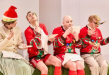 Schräge Fußballerkomödie zurück im Pfalztheater-Programm