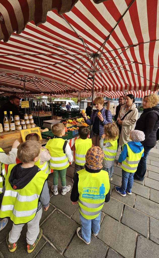 Wochenmarkt_Kita_Kleine_Strolche_260922