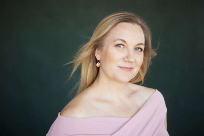 Linnosaari_Pauliina 5-c-Laura Malmivaara(klein)